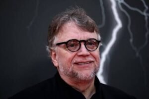 Guillermo Del Toro Frankestein 300x200