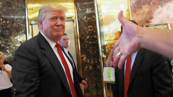 Las fortunas de multimillonarios en EU se disparan en gobierno de Trump Trump Millonarios