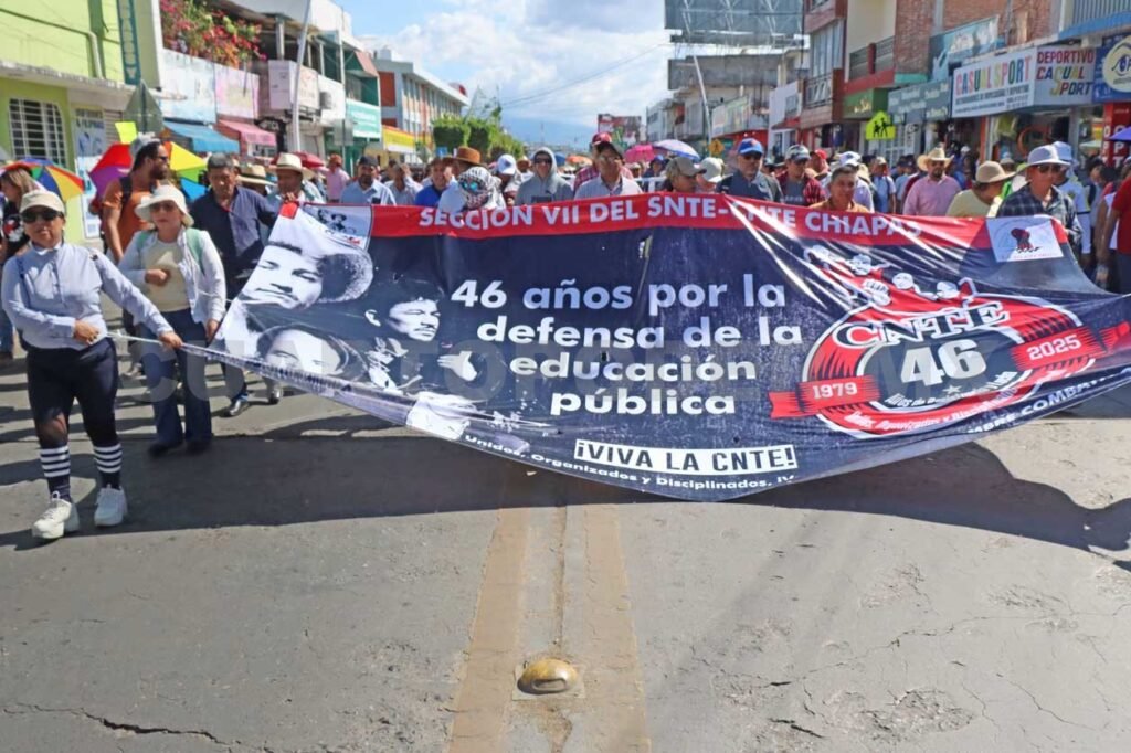 CNTE cumple 46 años y reafirma su defensa de los derechos laborales y humanos cnte