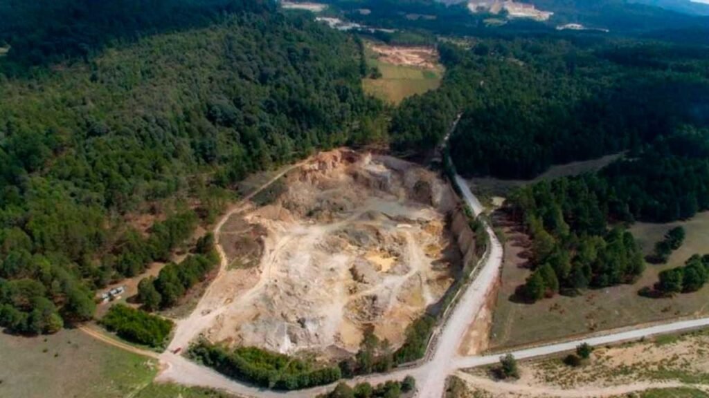 Hallan conjunto arqueológico cerca del parque ejidal Oxwatz, en Yucatán ecologia 20