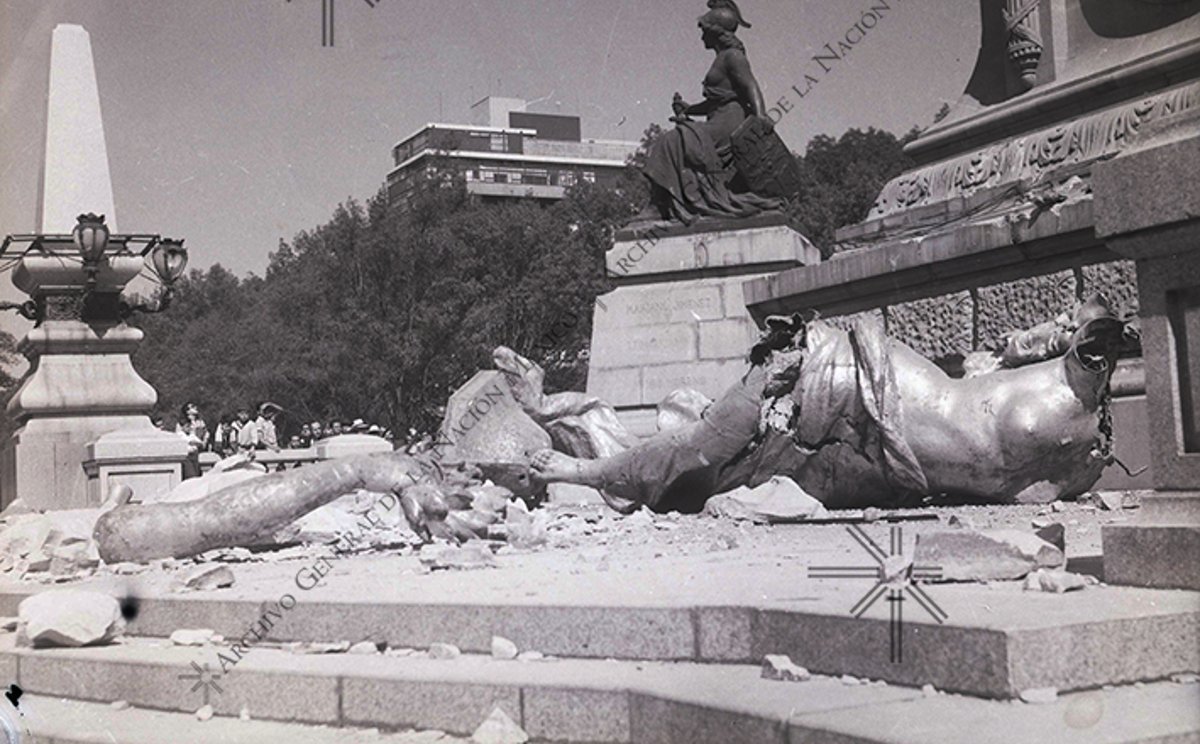 Así fue la caída del Ángel de la Independencia tras el sismo de 1957 general 1 caida angel independencia archivo nacion