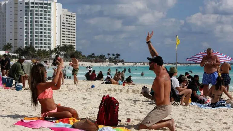 Récord en turismo en México durante 2025; llegaron 47.8 millones de extranjeros llegan 47 punto 7 millones turistas extranjeros mexico 2025 inegi