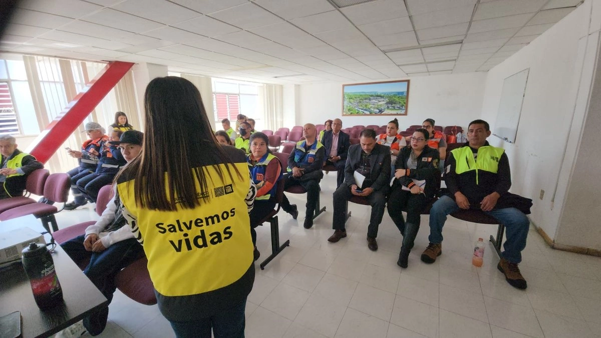 Metro capacita a 500 trabajadores para prevenir suicidios en la red de transporte metro capacita a 500 elementos de seguridad para prevenir suicidios 3e3dcc9e 74ad 44be b9c1 0b835652f32a medialjnimgndimage=fullsize