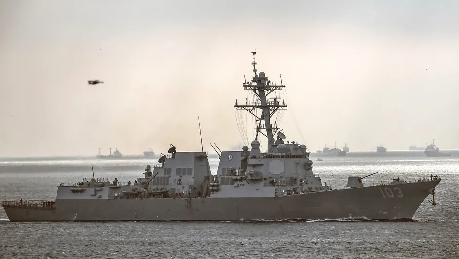 uss truxtun forma flota desplegada