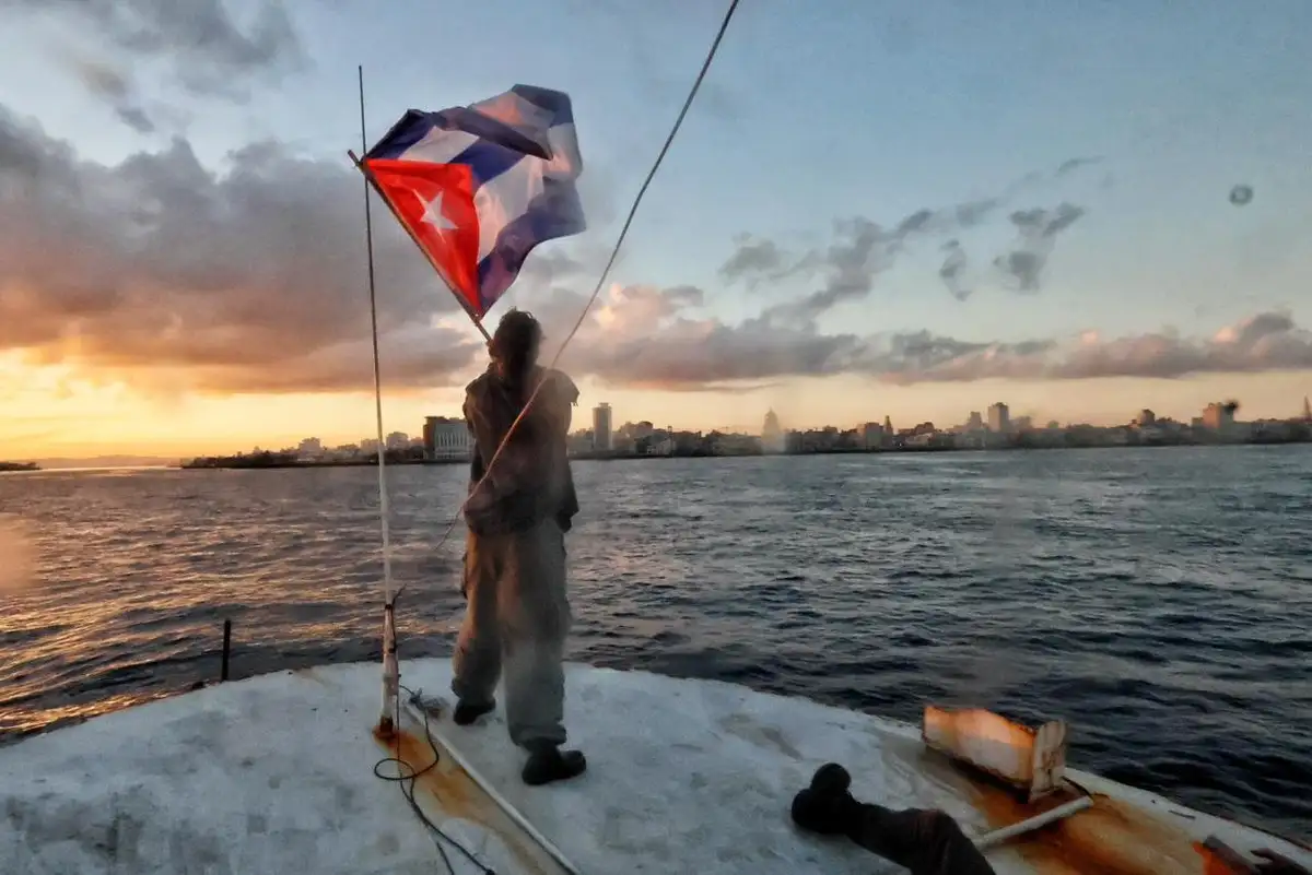 Sheinbaum defiende autodeterminación de Cuba ante tensión con EU sheinbaum nadie debe definir el destino de cuba ante amago militar de eu b7f50f28 0f8b 48e9 bf2f 6d4fdb167615 media