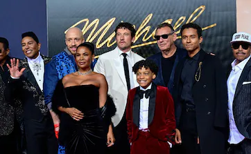 La familia Jackson respalda a Jaafar en estreno de “Michael” michael jackson
