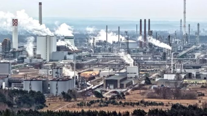 Sube el petróleo y caen mercados tras tensiones por conflicto en Irán petroleo eu e irán