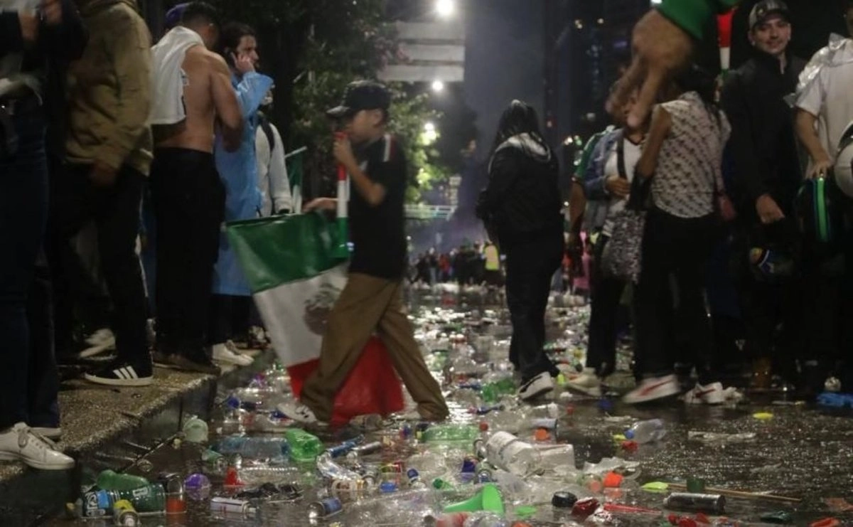 Operativo por México-Chequia deja detenidos por robo de celulares y reventa de boletos el mexicochequia dejo detenidos por robo de celulares y reventa 8e1da286 3d3a 45e7 8602 482083ed4cc3 medialjnimgndimage=fullsize