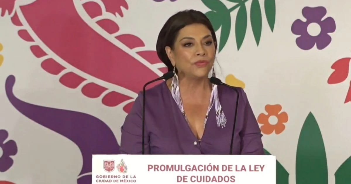 Clara Brugada promulga la Ley del Sistema de Cuidados; busca reconocer el trabajo de millones de mujeres img 20260703 wa0025