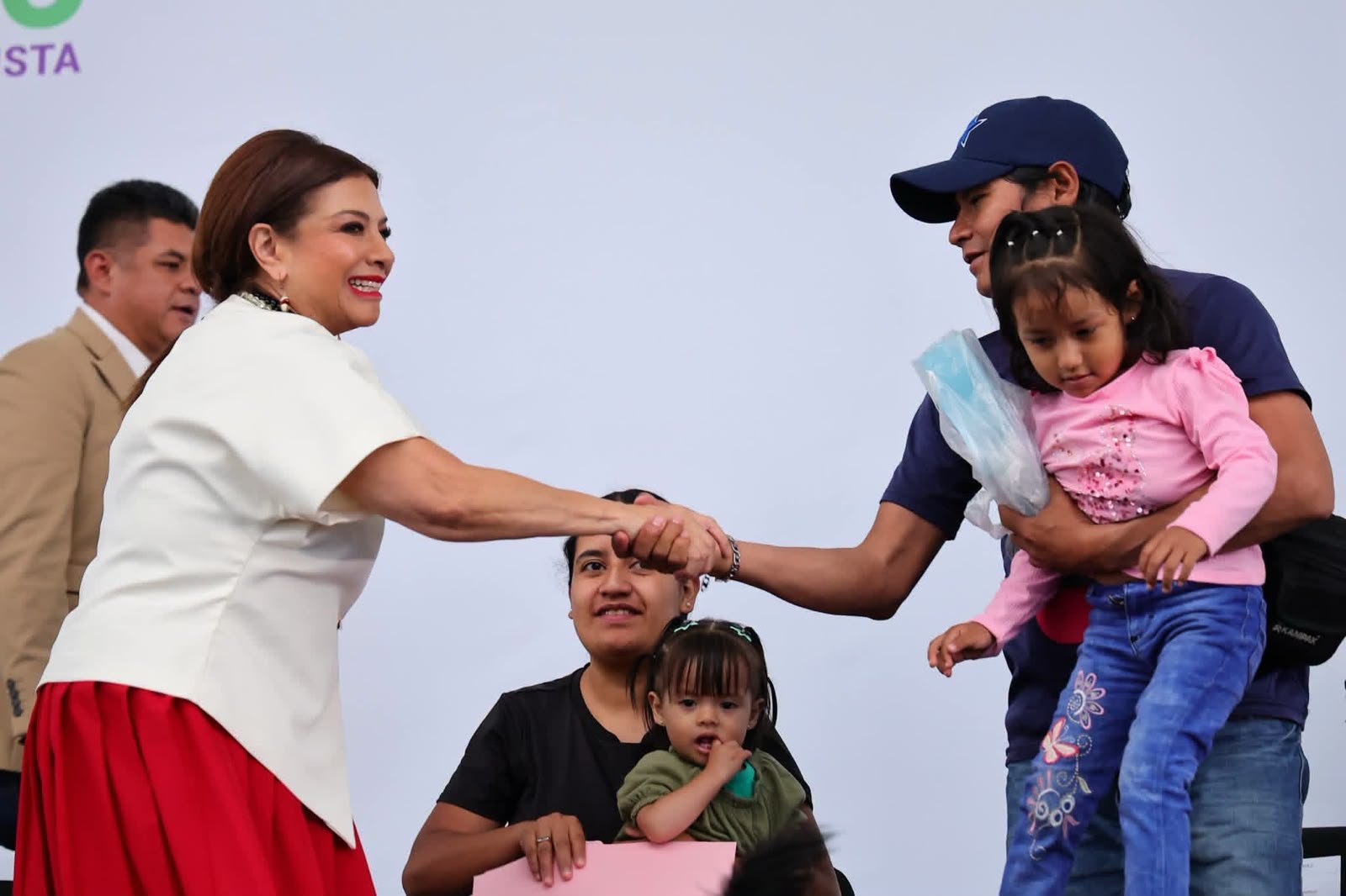 Clara Brugada fortalece el bienestar infantil con "Desde la Cuna", apoyo universal de 1,200 pesos bimestrales img 20260712 wa0026