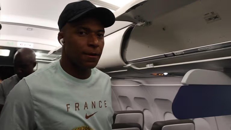 Francia enfrenta polémica en el Mundial 2026 por usar un avión vinculado a vuelos de deportación del ICE whatsapp image 2026 07 09 at 7.01.25 pm (1)
