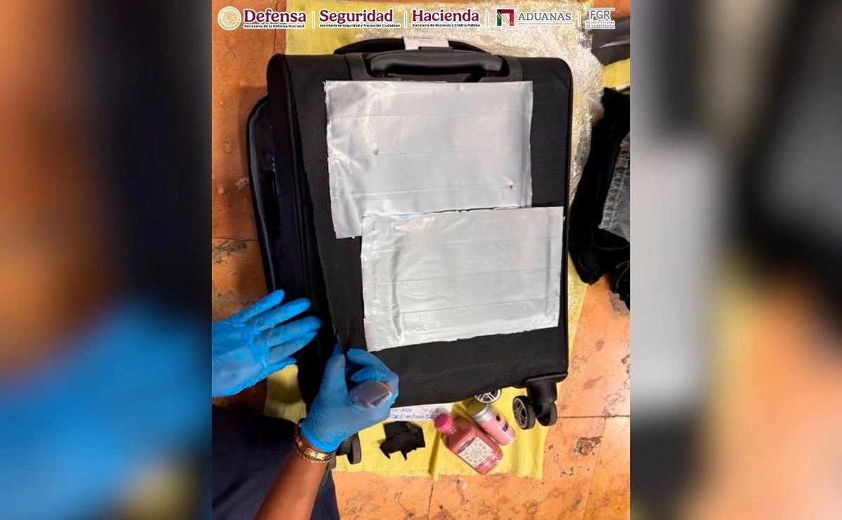 Decomisan más de 2.5 kilos de ketamina ocultos en una maleta en Cancún aseguran al menos 25 kilos de ketamina transportadas de contrabando desde colombia 5560e1fa de1f 4ef3 9a44 eb87ddeac527 medialjnimgndimage=fullsize