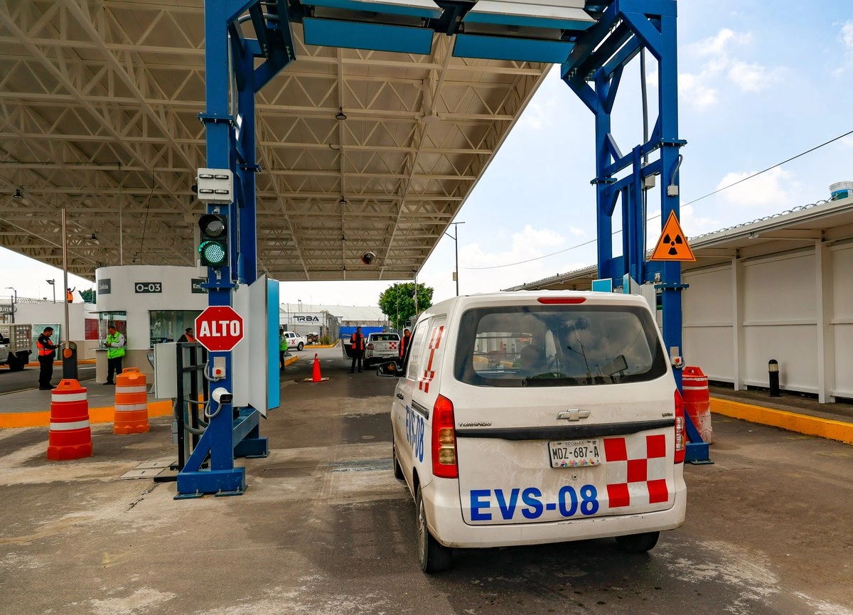AICM fortalece su seguridad con nuevos equipos de Rayos X para inspección de carga y vehículos equipan al aicm con nuevos rayos x y tecnologia para detectar articulos prohibidos y restringidos 00b4c59c da1b 4b5e ad41 6bd9e7e521ed medialjnimgndimage=fullsize
