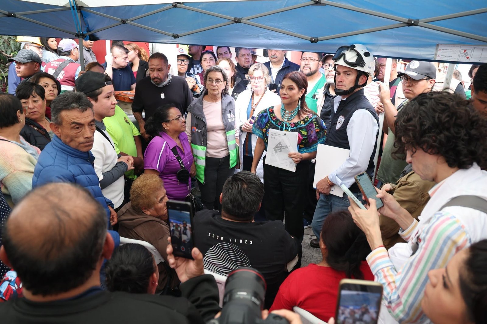 Casa por Casa: el Gobierno de CDMX lleva la atención directamente a las comunidades 803151521 1433051808708612 7060542981189348875 n