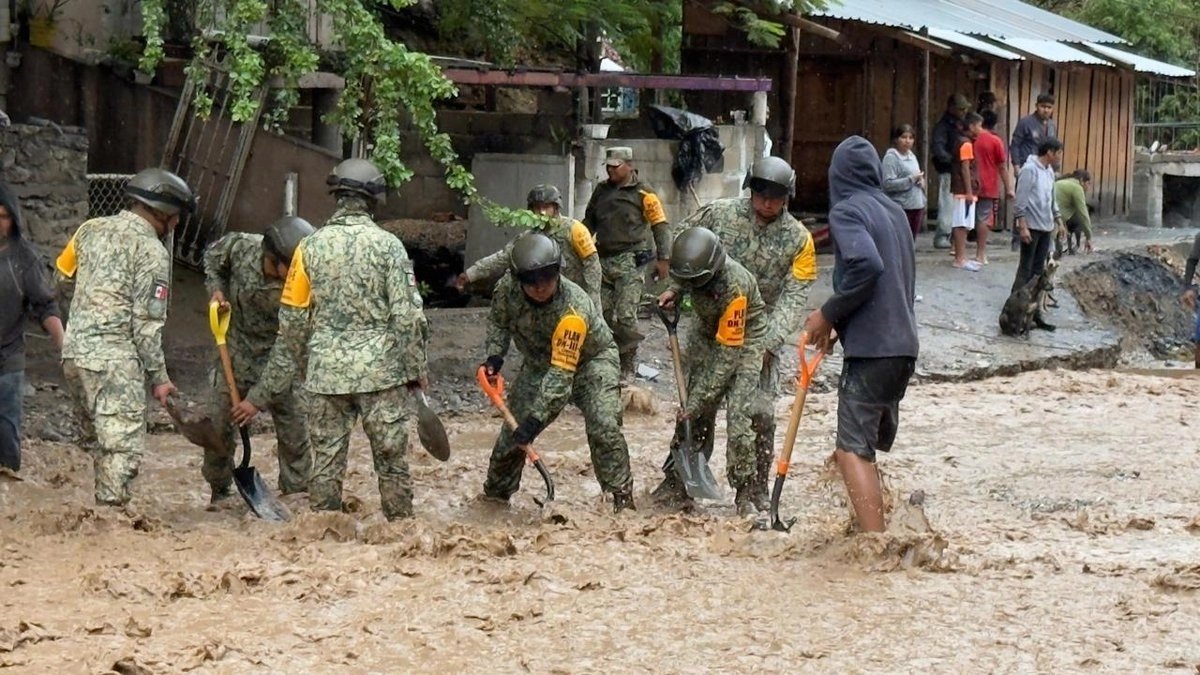 Sheinbaum activa Plan Marina y DN-III en Baja California por tormenta Rachel activan planes dniiie y marina para atender afec